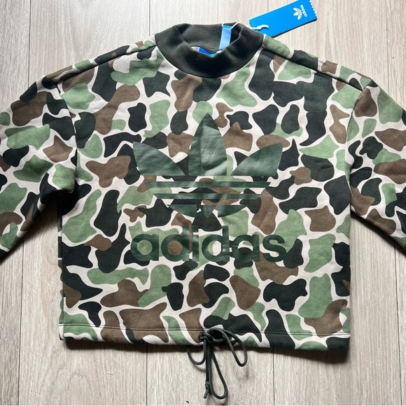 Adidas Camo Cropped Sweatshirt Classic Trefoil XS oversized NWT - Picture 5 of 11
